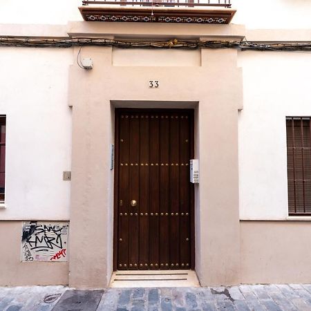 Holi-Rent Gonzalez Cuadrado Apartment Севиля Екстериор снимка