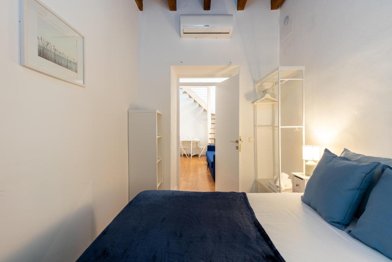 Holi-Rent Gonzalez Cuadrado Apartment Севиля Екстериор снимка
