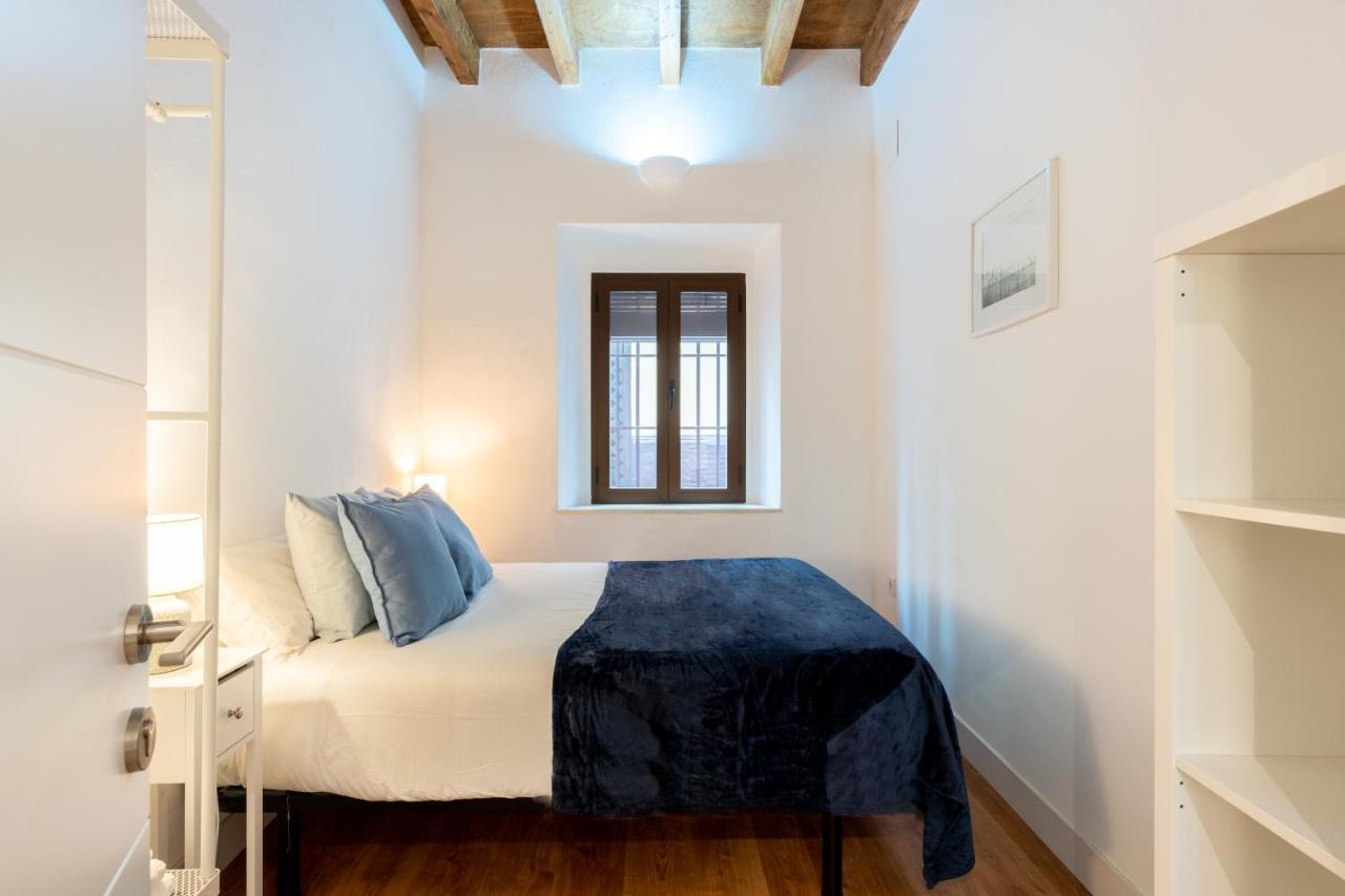Holi-Rent Gonzalez Cuadrado Apartment Севиля Екстериор снимка